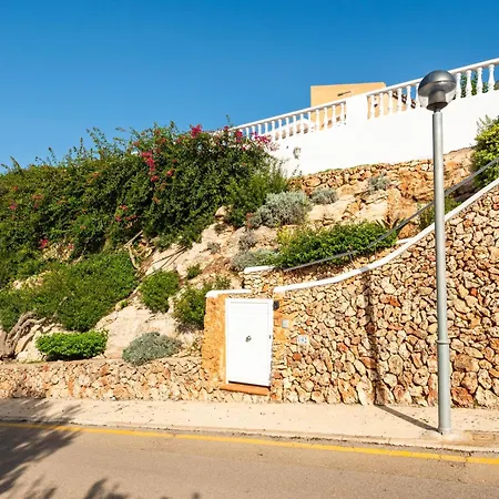 Villa Elena - *