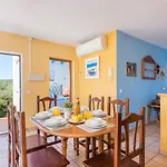 Villa Elena - *
